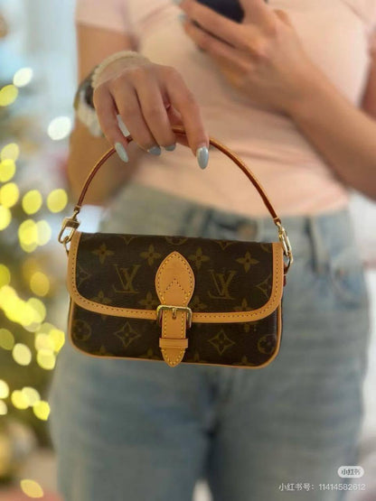 LV - Celine - Goyard - Chanel
Master ++++
For Price 👇 WTSP Text Zain 0568585901

Zain111
♥️♥️♥️