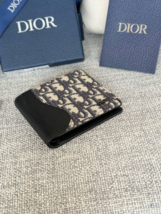 💞  *DIOR*💞
💞*Super Master*💞
300 dhs🪙🌨️

Zain275