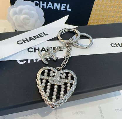 Key chain
65 dhs🪙💕

Zain89
♥️♥️♥️