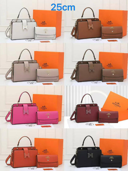 Hermes

110 dhs❣️

with box 
🎁🎁🎁

Zain253
♥️♥️♥️