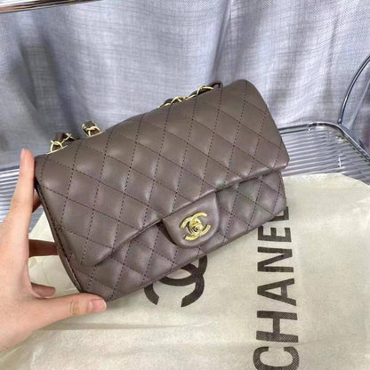 Chanel


With box 🎁🎁🎁

75 dhs❣️

Zain50
♥️♥️♥️