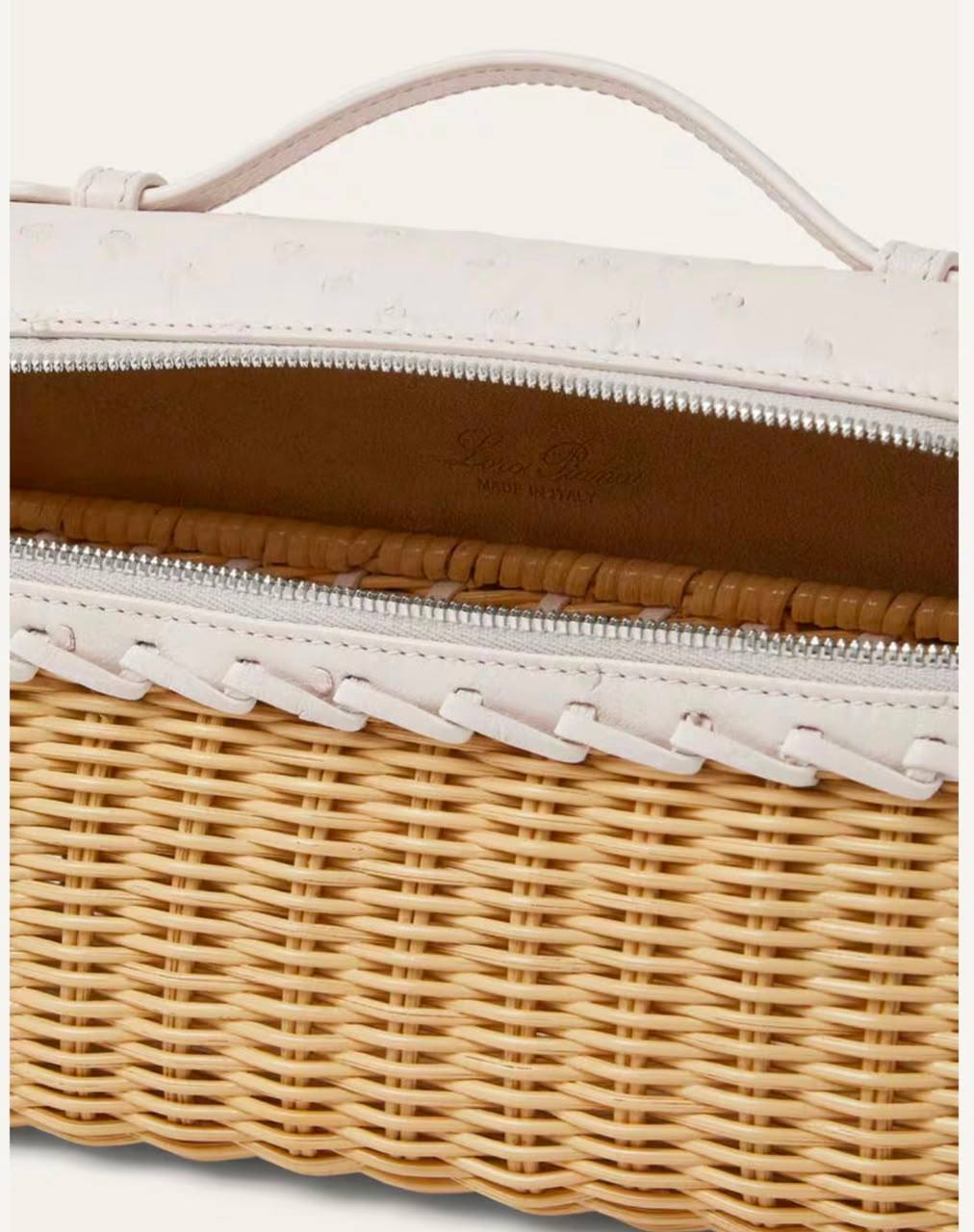 Loro piana

115 dhs🇦🇪🇦🇪

size：22cm

High-quality 
with box

Zain35
♥️♥️♥️