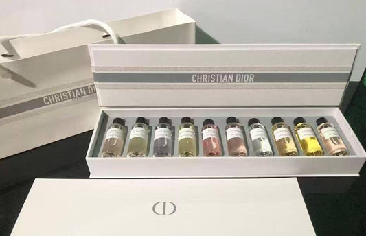 Dior Box
90 dhs❣️
7.5 ML

Zain238
♥️♥️♥️