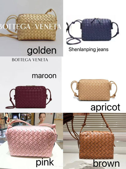 BOTTEGA   
GOOD QUALITY 
SIZE:20×10×17cm   
90 dhs🪙

withbox  
🎁🎁🎁

Zain04
♥️♥️♥️
