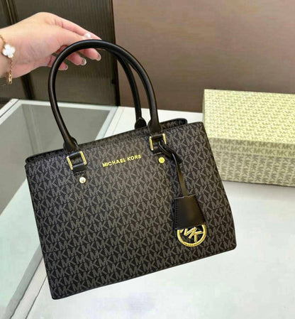 MK 

RESTOCK  

GOOD QUALITY 

110 dhs🇦🇪🇦🇪

Zain295
♥️♥️♥️