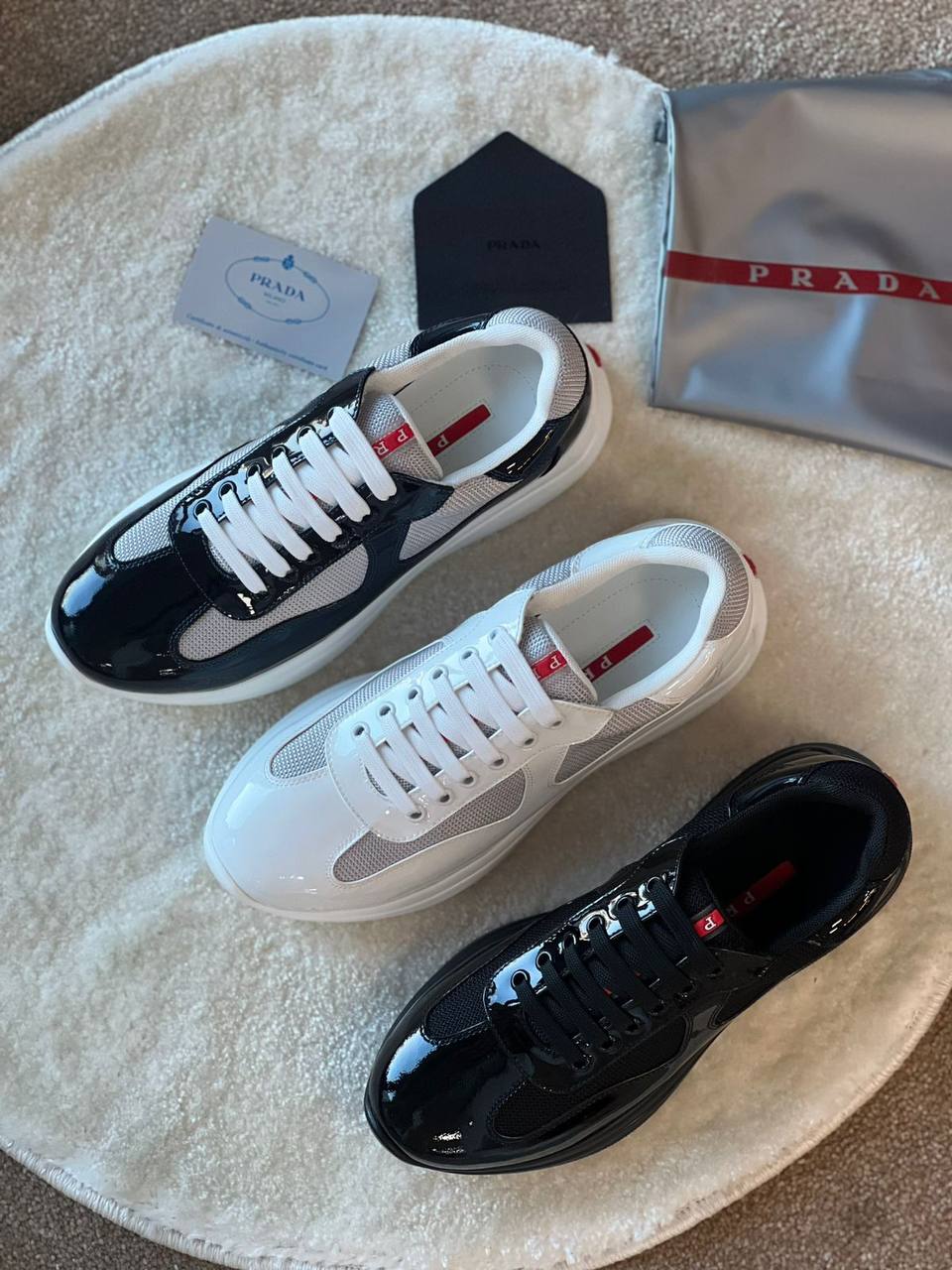 PRADA 
SUPER MASTER. QUALITY 🥀
40-46
500 dhs🪙🖤

Zain43
♥️♥️♥️
