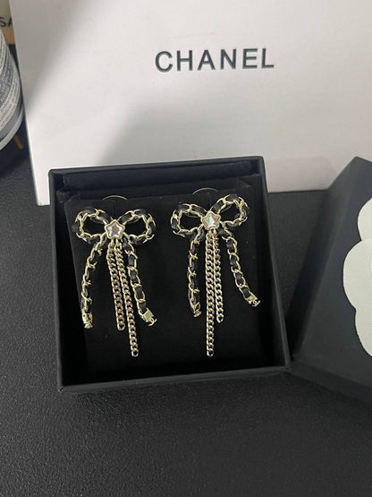 Earring
65 dhs🪙💕

Zain89
♥️♥️♥️