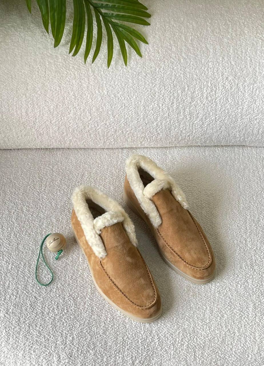 LORO PIANA
SuperMaster Quality 💯
500 dhs🪙🖤
Size: 36-41💥

Zain171
♥️♥️♥️