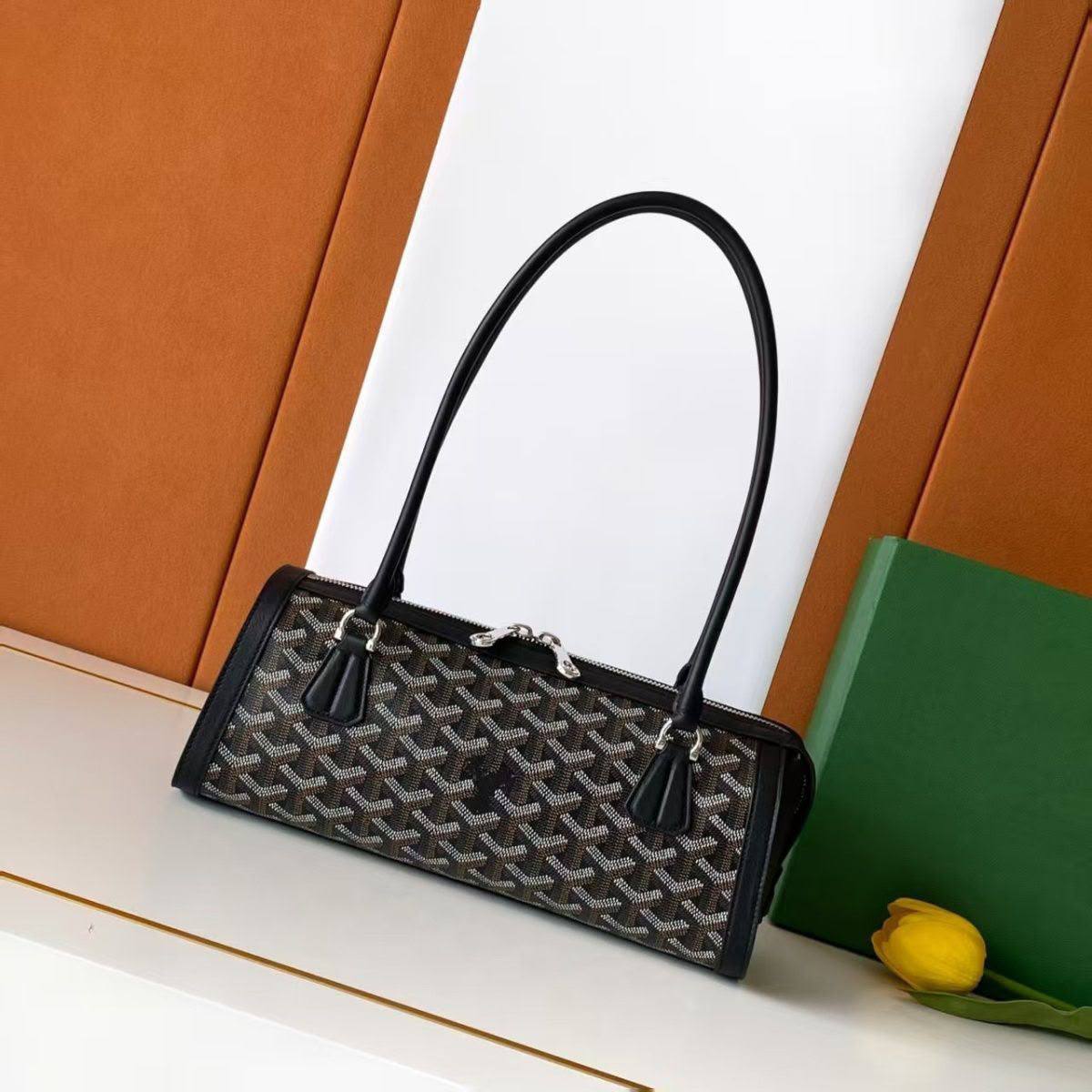 Goyard

95 dhs🇦🇪🇦🇪

28 cm
No box

Zain219
♥️♥️♥️