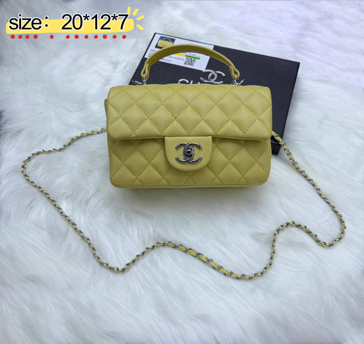 Chanel
✨✨NEW ✨✨
90 dhs❣️

with box
🎁🎁🎁

Zain38
♥️♥️♥️