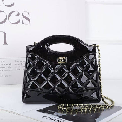 Chanel
90 dhs✅
With box
Limited stock

Zain219
♥️♥️♥️