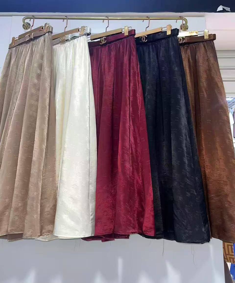 New branded skirt

85 dhs
Free size 


Zain140
♥️♥️♥️
