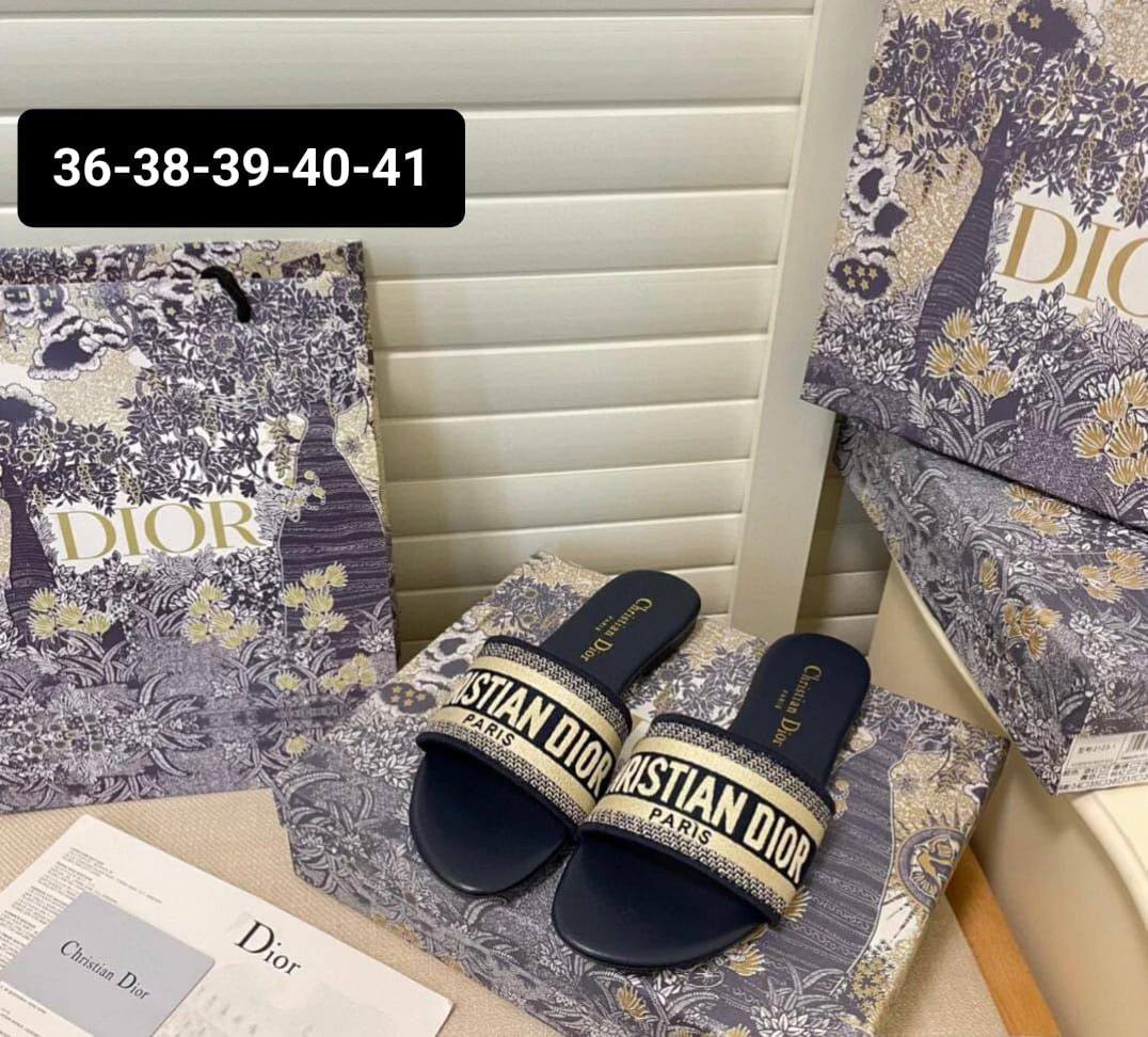 DIOR SLIPPER
GOOD QUALITY
65 dhs🪙🌺
offer
Limit Stock

Zain40
♥️♥️♥️