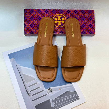 tory burch
Size 36to41
65 dhs❤️

Zain236
♥️♥️♥️