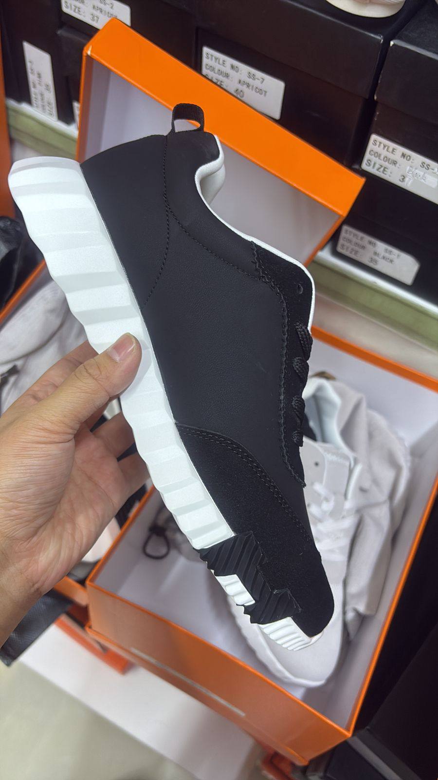 Hermes 
Size 36-42
150 dhs🪙🌨️

Zain145
♥️♥️♥️