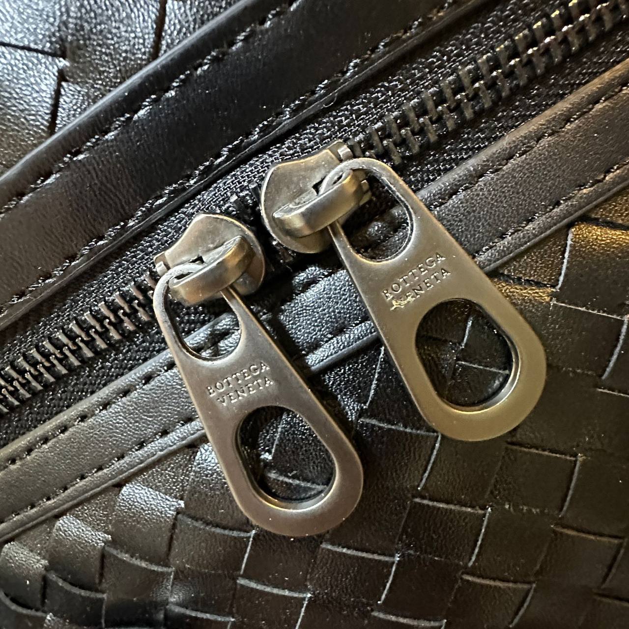BOTTEGA 
TRAVELLING BAG 
COPY ONE
 45CM 
UNISEX 
220 dhs✅

Zain39
♥️♥️♥️
