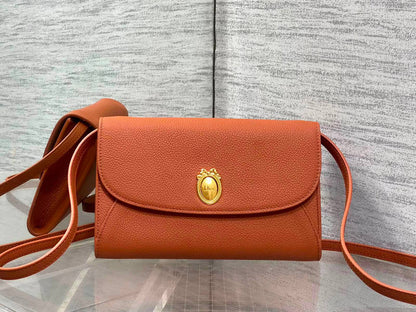 DIOR NEW COLLECTION 💕💕✨
Super master quality 🔥🔥
Available ✨💕💕
With full packing 📦🎀
For Price 👇 WhatsApp✅
0568585901 
0507557372
0552275751 Owner Zain 👌

Zain252
♥️♥️♥️