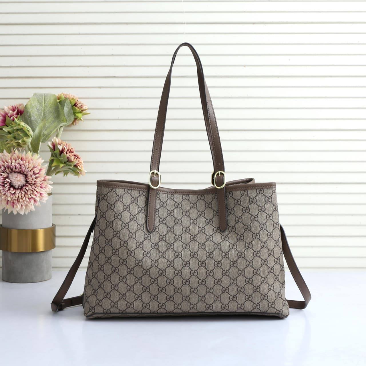 Gucci
high quality
37cm
120 dhs✅

Zain136
♥️♥️♥️