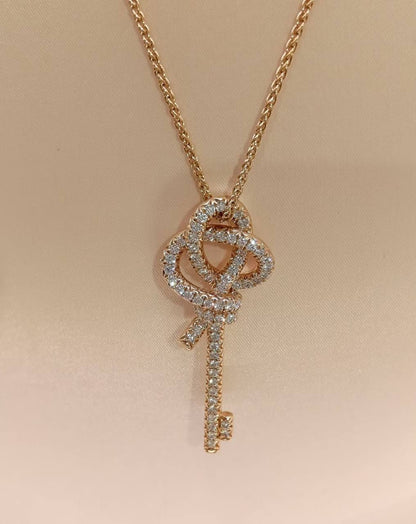 Tiffany ❤️‍🔥*
Necklace ✨
Master quality 🐦‍🔥
With normal boxes 📦 
55 dhs✅
With master box 🗃️ 
95 dhs✅

Zain216
♥️♥️♥️