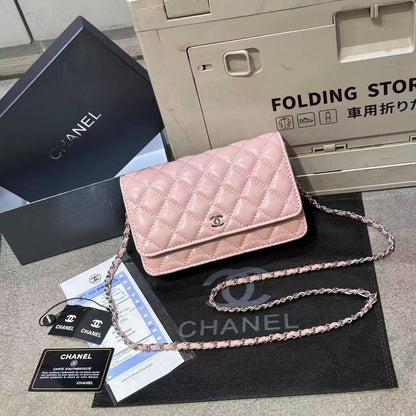 Chanel
withbox 
95 dhs🇦🇪🇦🇪

Zain143
♥️♥️♥️