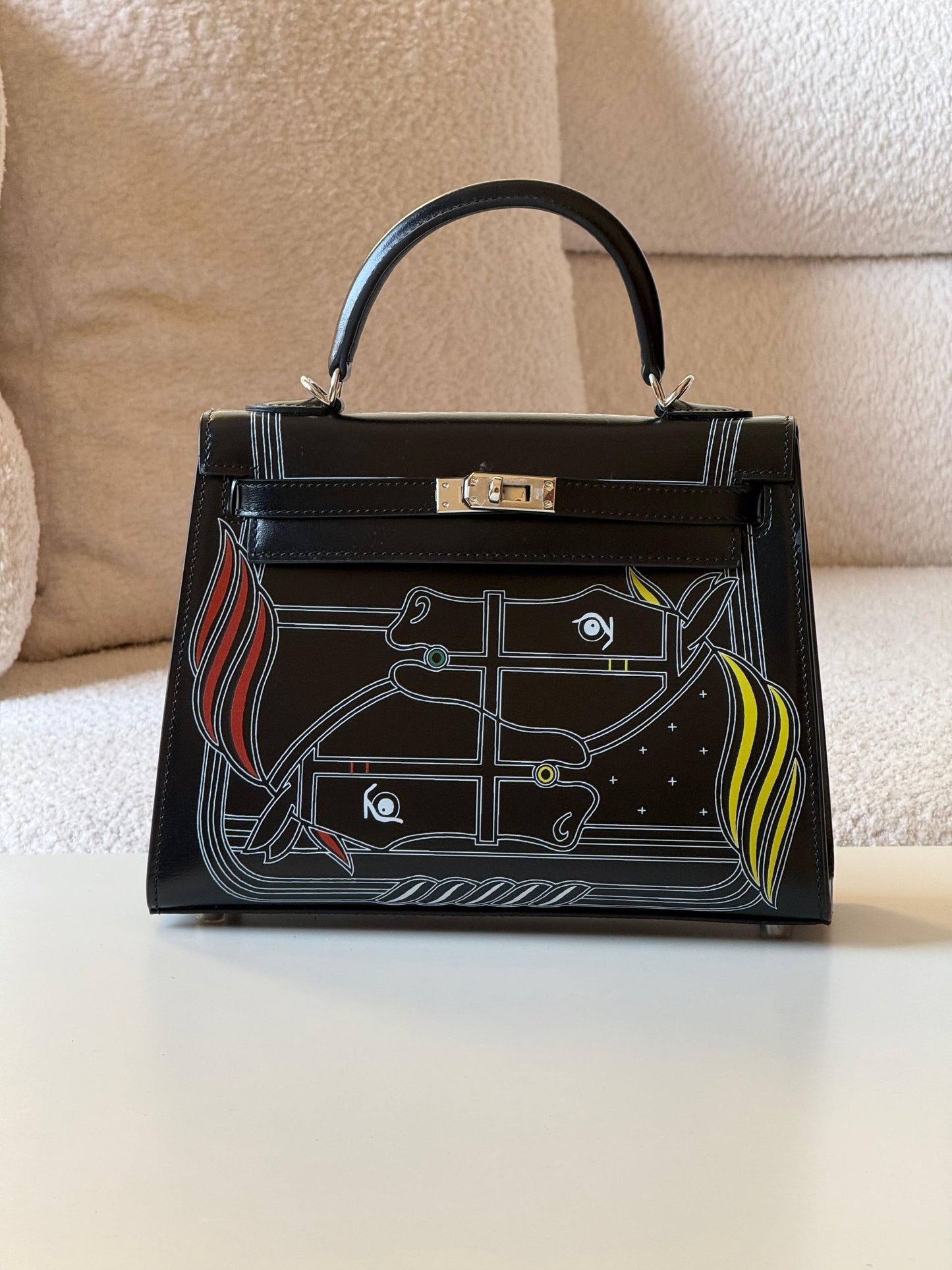 Hermes 
kelly 25cm💕master quality😍
with box❤️
🎁🎁🎁

440 dhs❤️💚

Zain52
♥️♥️♥️