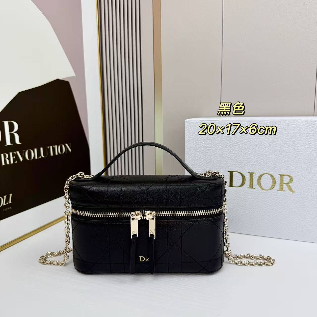 Dior
Master❣️❣️
320 dhs🇦🇪🇦🇪

Zain141
♥️♥️♥️
