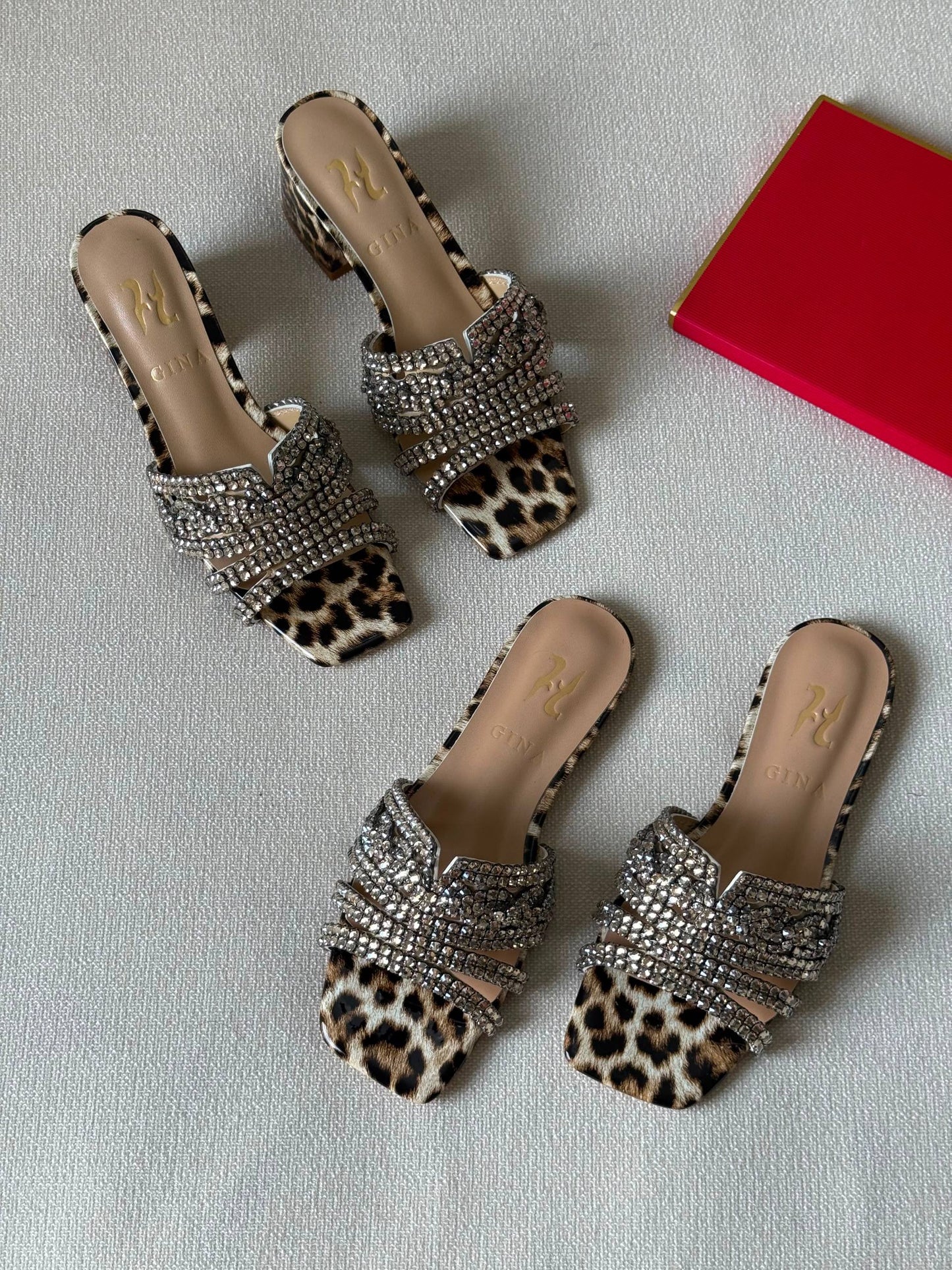 Gina
Super Master 
Size 36 to 41
450 dhs✅

Zain288
♥️♥️♥️
