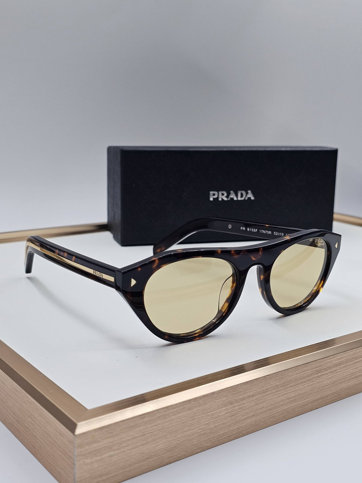 Prada

For Price 👇 WhatsApp✅
0568585901 
0507557372
0552275751 Owner Zain 👌

Zain282
♥️♥️♥️