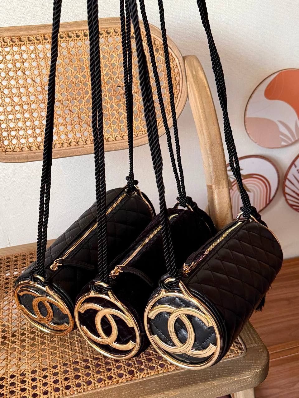 New Collection✨✨✨
CHANEL
25cm
350 dhs🇦🇪🇦🇪
*MASTER QUALITY*
With box🎁

Zain167
♥️♥️♥️