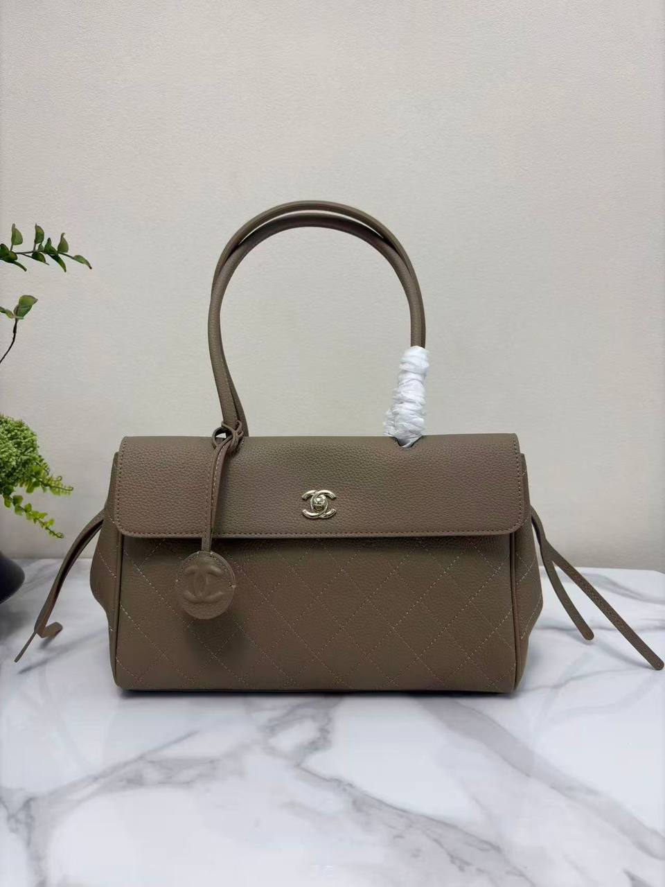 Chanel
Master
330 dhs🇦🇪
#32cm💕🙋‍♂️

Zain228
♥️♥️♥️