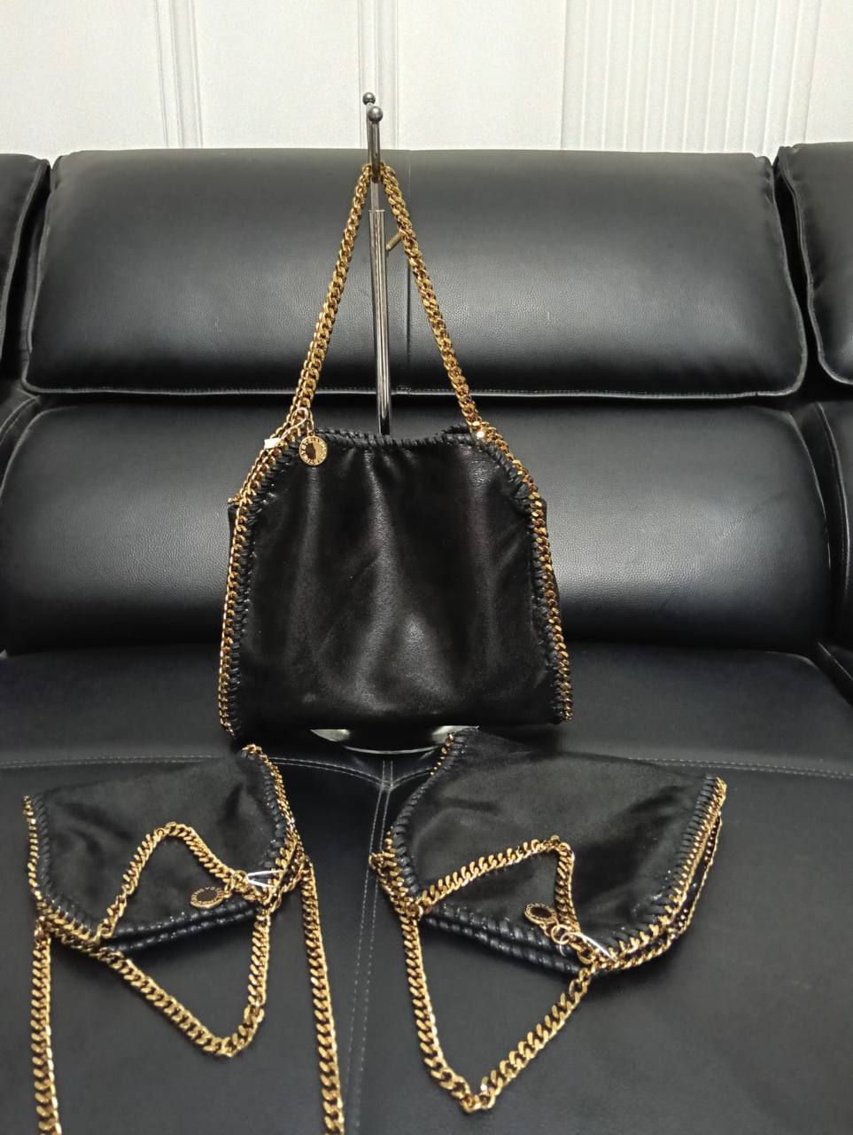 Stella McCartney
100 dhs🇦🇪🇦🇪   16cm
110 dhs🇦🇪🇦🇪   19cm
120 dhs🇦🇪🇦🇪    25cm

Zain26
♥️♥️♥️
