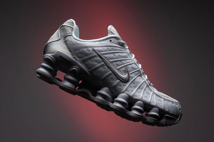NIKE SHOX TL ‘Silver’💨🩶
40-45 AVAILABLE 🤩
220 dhs💚

Zain242
♥️♥️♥️