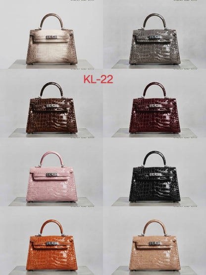 HERMES ᴋᴇʟʟʏ
   ✦ ᴄʀᴏᴄᴏᴅɪʟᴇ ʟᴇᴀᴛʜᴇʀ
          ( sɪʟᴠᴇʀ ʜᴀʀᴅᴡᴀʀᴇ )
ᴡɪᴛʜ ʟᴏɴɢ ʙᴇʟᴛ sᴛʀᴀᴘ
sɪᴢᴇ : 22 cm
ᴡɪᴛʜ BOX

100 dhs🇦🇪🇦🇪

Zain31
♥️♥️♥️
