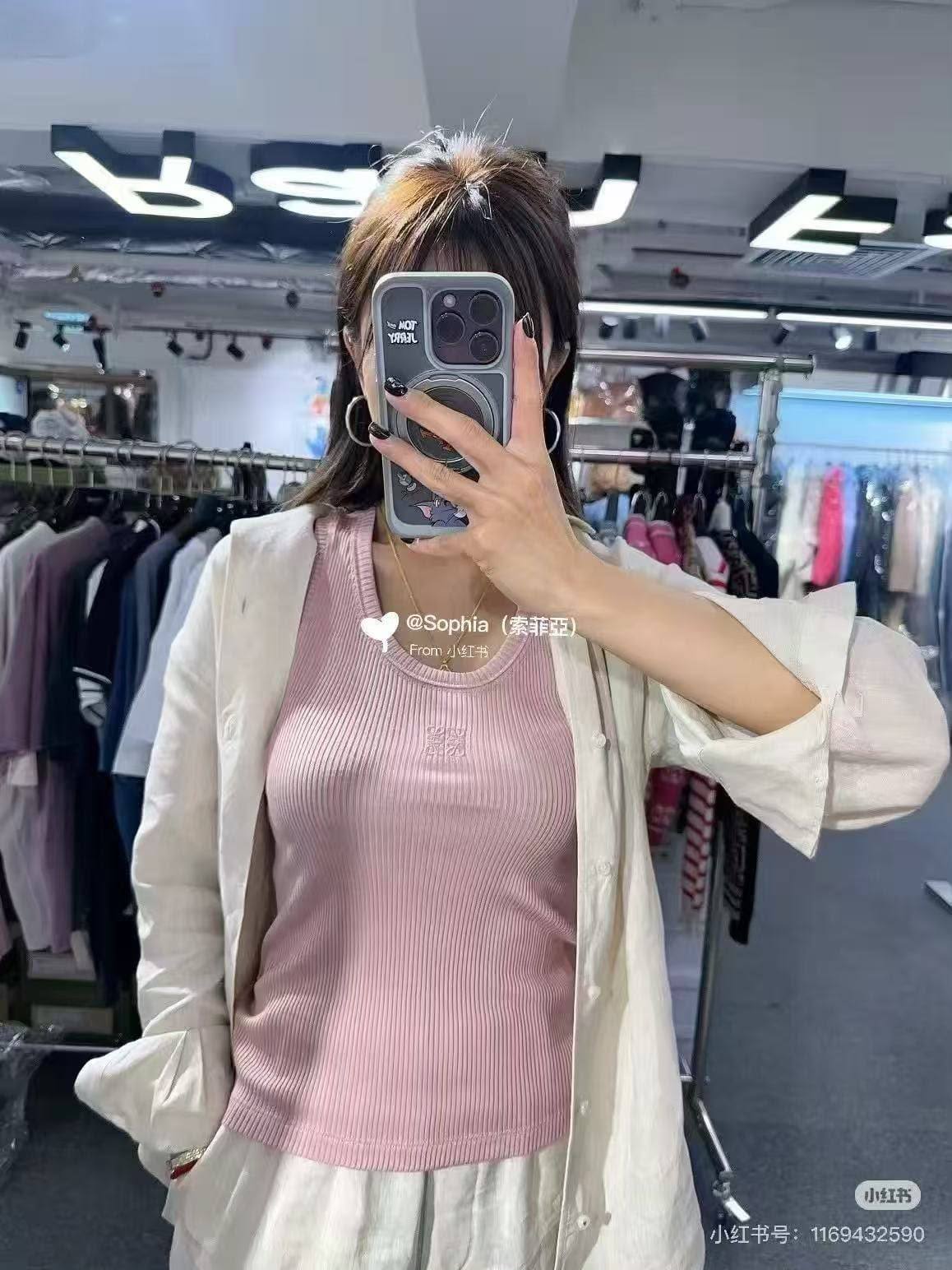 *New collections*                                                
LOEWE
*Super Master quality*
*Sizes: S M L XL* 
250 dhs✅

Zain308
♥️♥️♥️