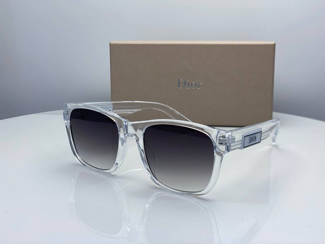 Sunglasses
65 dhs🇦🇪🇦🇪

Zain182
♥️♥️♥️