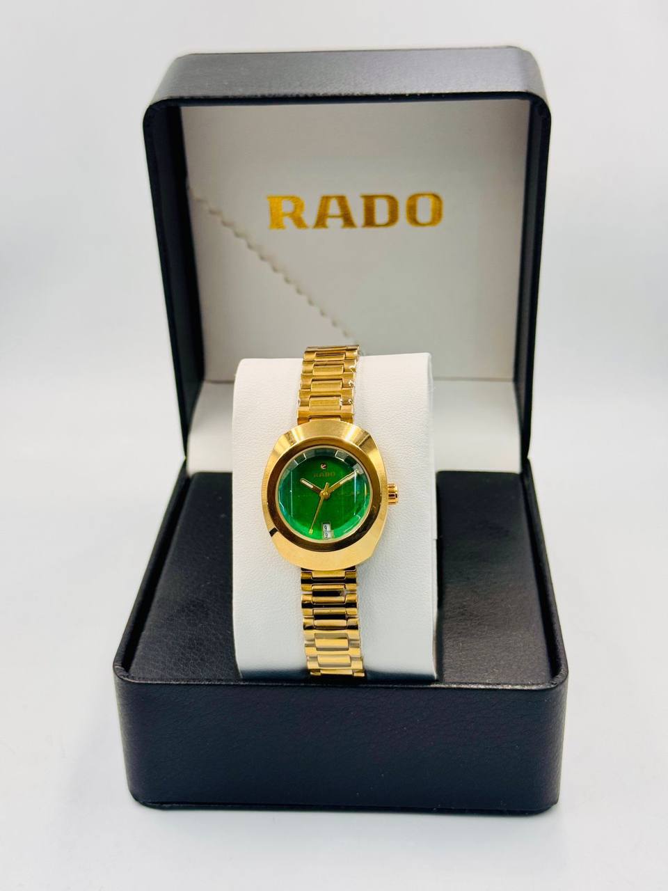 Rado  ladies 
offer price 
40 dhs💓

Zain08
♥️♥️♥️