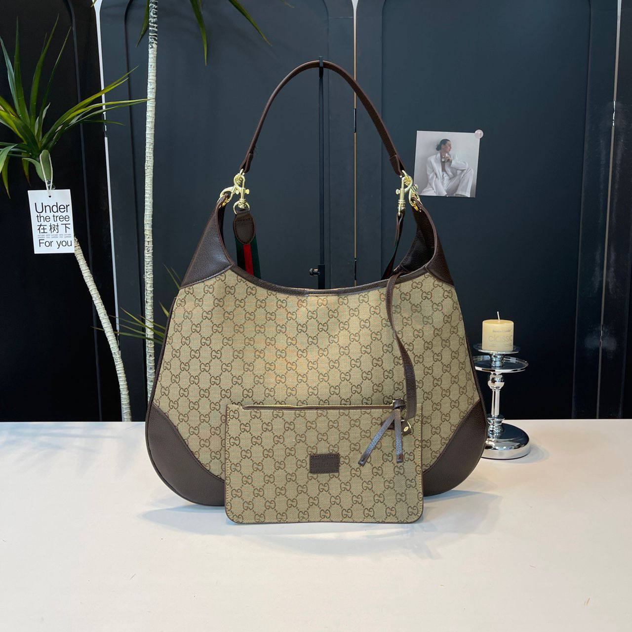 Gucci
90 dhs💓
SIZE：48cm

Zain35
♥️♥️♥️