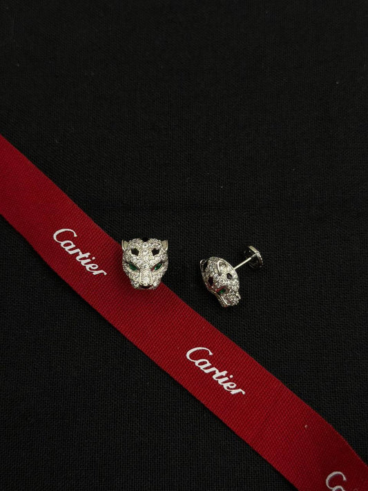 Cartier ❤️
* Panther  Necklace with Earings
* full Stone
* ⁠↗️ *Super Master Quality ®️*
Set (Necklace & earings)
*200 dhs🪙🌨️* with *Normal* Box & Bag
*250 dhs🪙🌨️* with *Original* Packaging 

Zain209
♥️♥️♥️