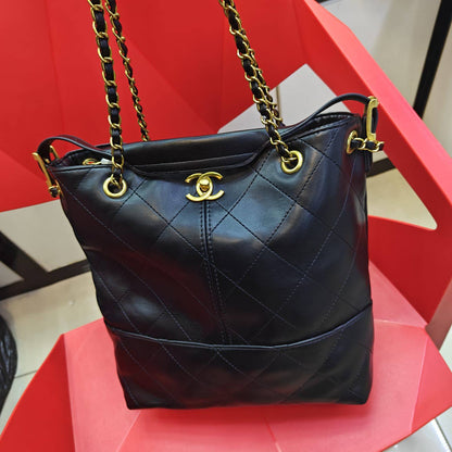 Chanel
95 dhs🪙🌨️

Zain235
♥️♥️♥️