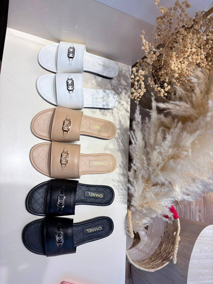 Chanel Slipper
75 dhs💓

Zain236
♥️♥️♥️