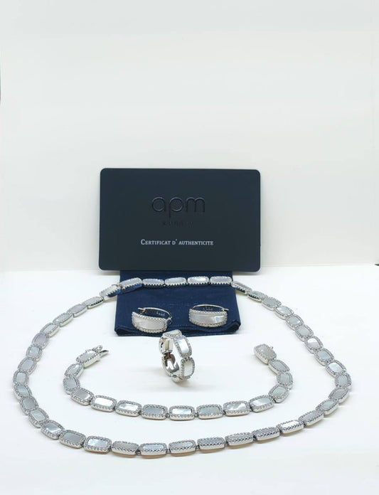 APM
410 dhs🪙💕 set 

Zain122
♥️♥️♥️