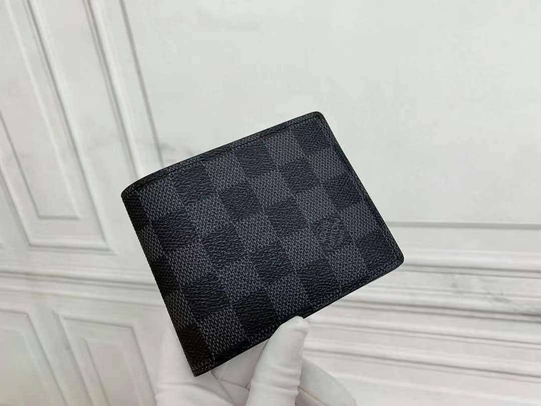 LV
Master💍💍
95 dhs💓

Zain10
♥️♥️♥️