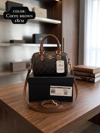Coach ʀᴏᴡᴀɴ
ᴄʀᴏssʙᴏᴅʏ ʙᴀɢ
ᴡɪᴛʜ ʙᴏx
ʟᴇϙᴛʜᴇʀ
sɪᴢᴇ:𝟏𝟖ᴄᴍ
95 dhs✅

Zain56
♥️♥️♥️