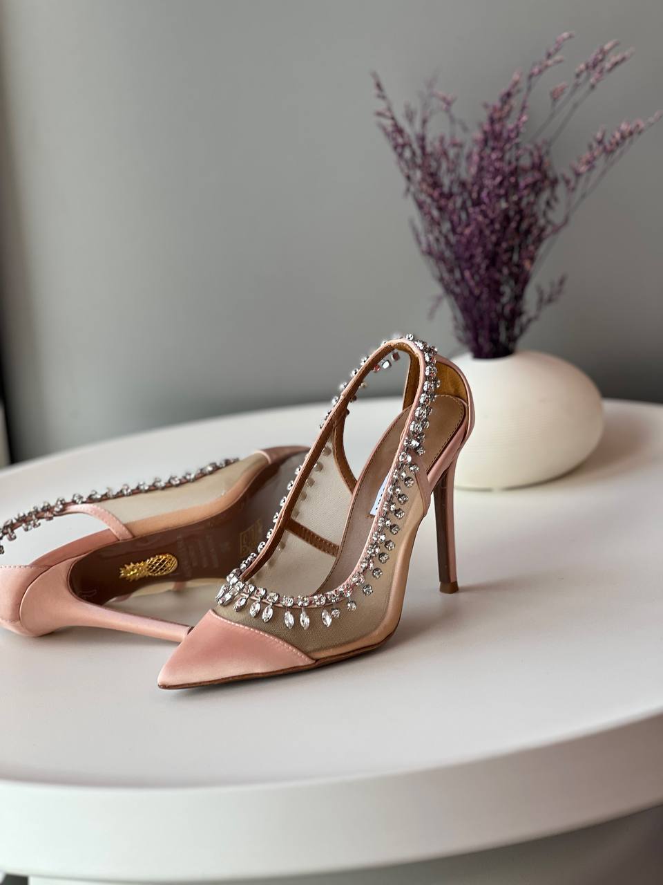 Aquazzura ✨⭐️
Size 36-41
_Super master high quality_🪡
450 dhs💛

Zain176
♥️♥️♥️