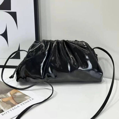 BOTTEGA 
NEW CAME BIG SIZE 
GOOD QUALITY
115 dhs🪙🌨️

Zain39
♥️♥️♥️