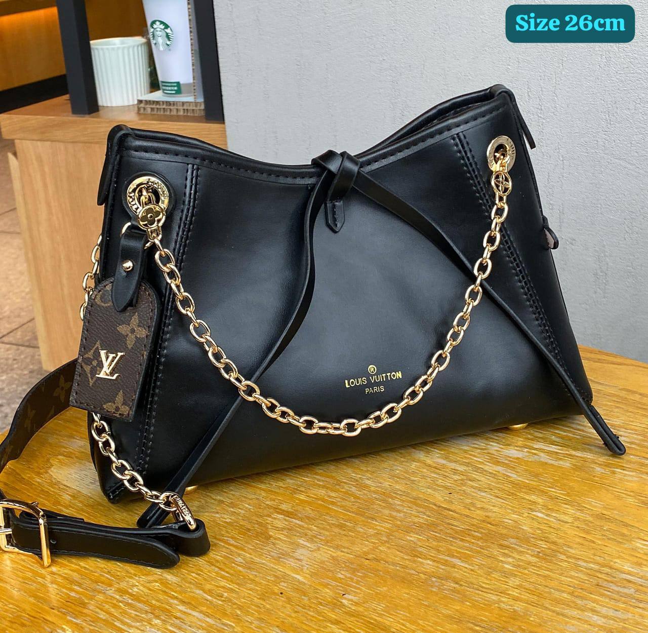 LV

Good quality 

with box 
🎁🎁🎁

120 dhs✅

Zain186
♥️♥️♥️