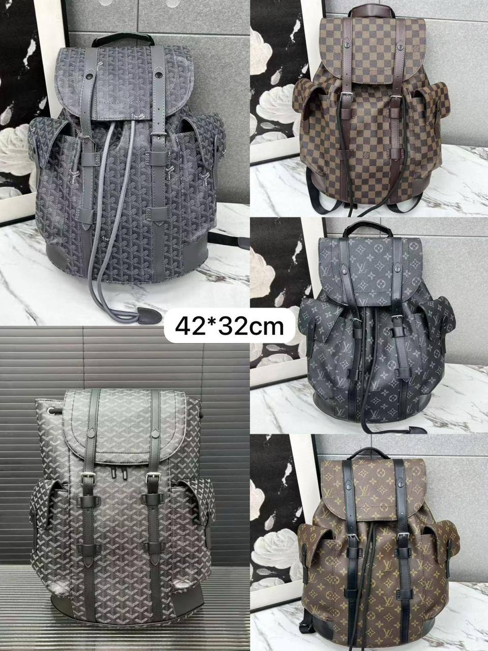 🎒 Goyar / LV backpack 
 1️⃣ First quality 
Size : 42 * 32 * 13 cm
100 dhs✅

Zain115
♥️♥️♥️