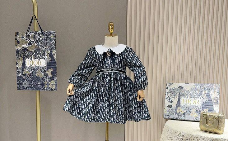 New 💕💕
6m-3y 130 dhs🪙🖤
4-10y 140 dhs🪙🖤

Zain151
♥️♥️♥️