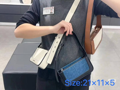 CK
90 dhs🪙🖤
Size: 21×11×5

With box
🎁🎁🎁

High quality

Zain07
♥️♥️♥️