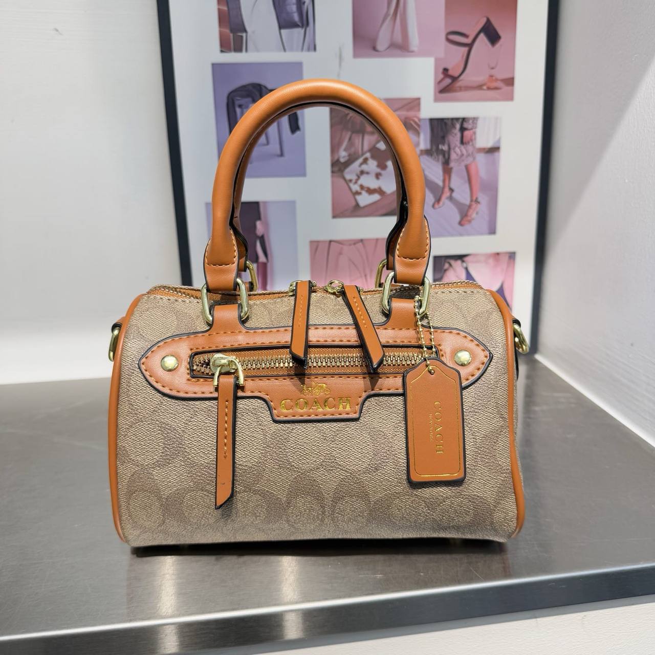 Coach
70 dhs✅

Zain232
♥️♥️♥️